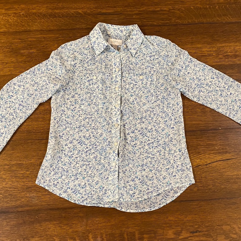 Loft white and blue speckled button-down blouse